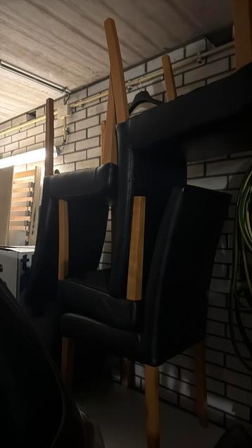 4 woonkamer stoelen - Grátis af te halen.