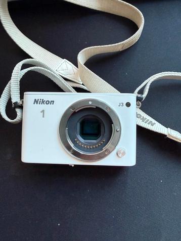 Nikon 1 J3 Compact Camera