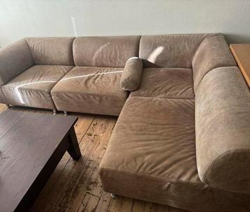 Lederen hoekbank, gratis af te halen.