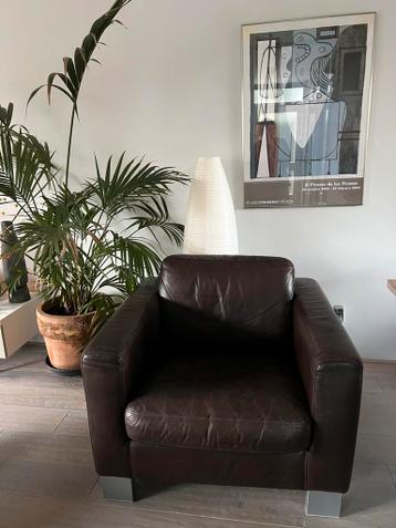 Bruine lere fauteuil, zit prima.Topform. Gratis af te halen