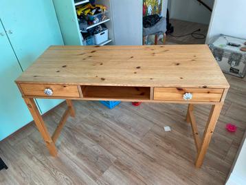 Houten bureautje