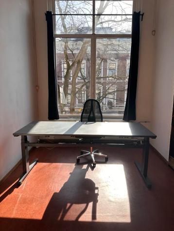 3x Werk Bureaus - gratis