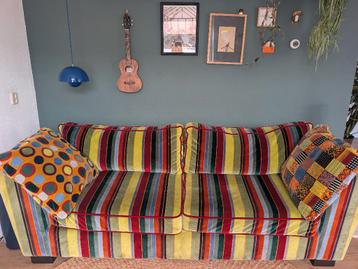 GRATIS: Stevige bank LET OP: Moet van 1e verdieping getakeld