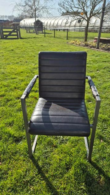 6x Eetkamerstoelen, GRATIS