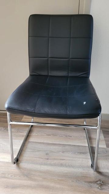 Gratis eetkamerstoel