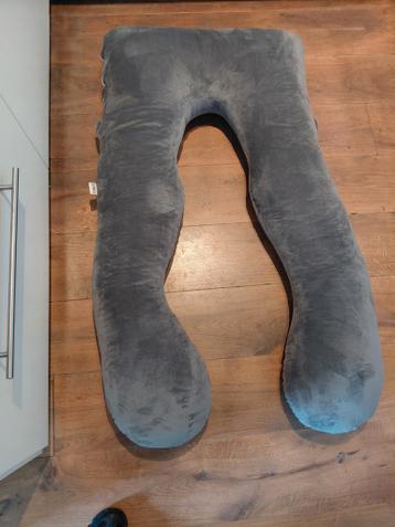 Zwangerschapskussen - Zo goed als nieuw!