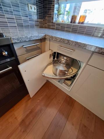 Gratis!!! Siematic keuken met granieten blad