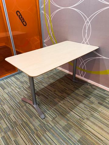 Vergadertafel gratis af te halen