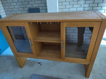 Buffetkast - 2 delen - lichte schade