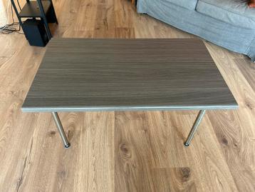 Wastafel kast met verstelbare poten