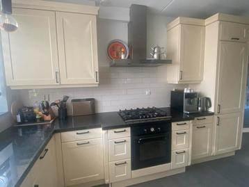 Complete keuken met granieten werkblad - gratis -