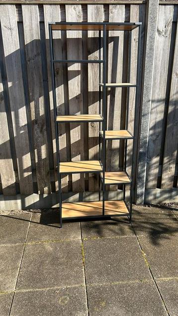 Gratis op te halen kast