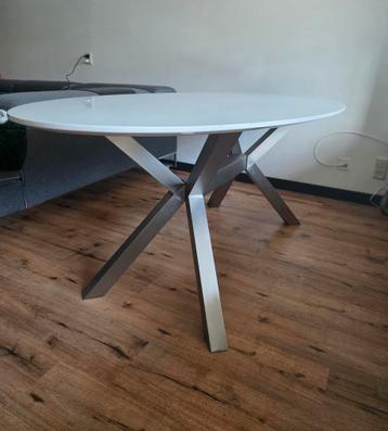 Free Table: 200×100cm oval | Gratis Ovale Tafel
