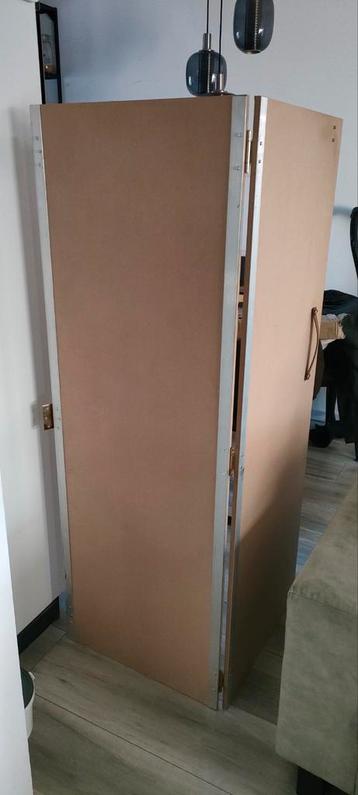 Vouw deuren met bevestiging