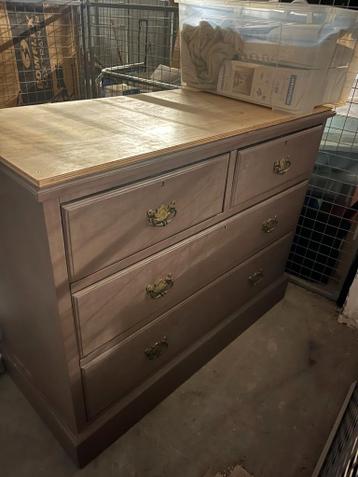 Vintage servieskast met Lades en Deuren