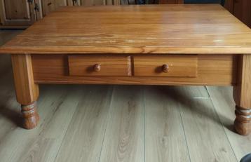 Grenen salontafel met lade