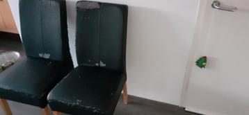 2x Zwarte Stoelen - Gebruikt