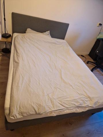 Gratis 140x200cm bed met lattenbodem - zelf demonteren