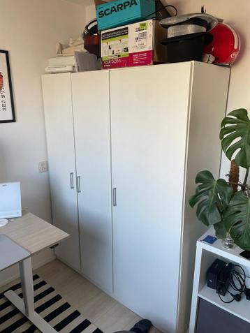 Witte IKEA kast - FREE