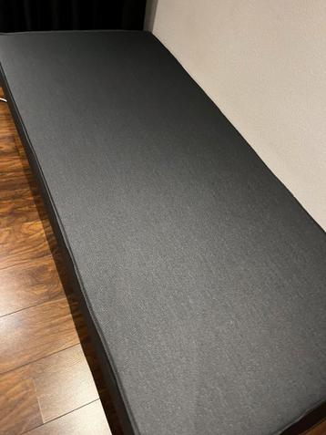 Boxspring 90x200 cm: Gratis af te halen.