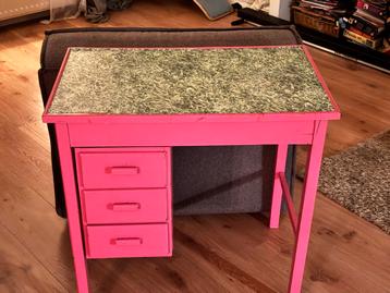 Roze Bureautje - 80x50x75 cm