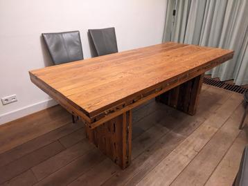 Robuste houten eetkamertafel 200x90 cm