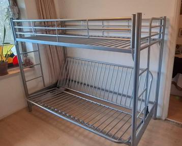 GRATIS Hoogslaper met slaapbank (+matras)