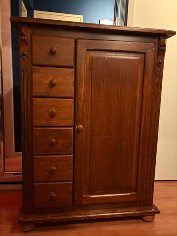 Houten dressoir/ladekast