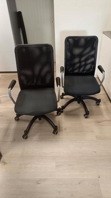 2 bureaustoelen zwart