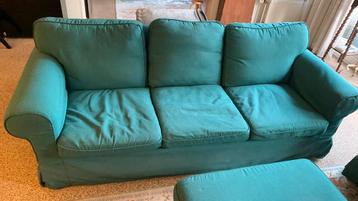 Bank 2 en 3 zits en losse poef