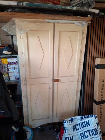 Houten kast (opknapper)