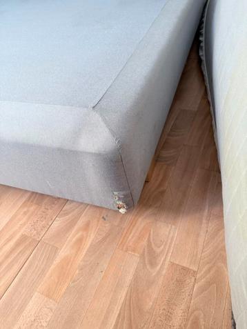IKEA Boxspring Onderstel 140x200 - Beschadigd