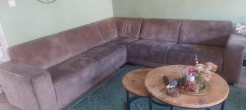 Grote hoekbank gratis op te halen in Geldrop
