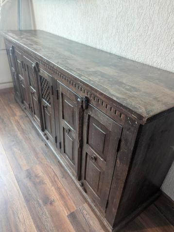 Koloniale Kast - Robuust & Stijlvol