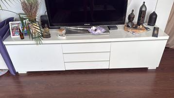 IKEA tv-kast Besta Burs hoogglans wit