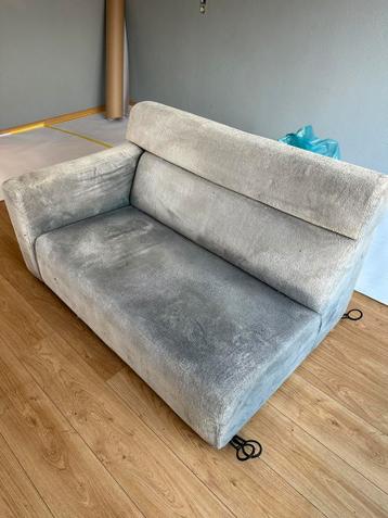 GRATIS AF TE HALEN – 2-ZITS BANK (GRIJS)