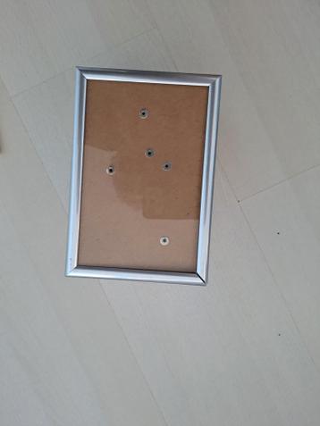 16 fotolijsten van Ikea.