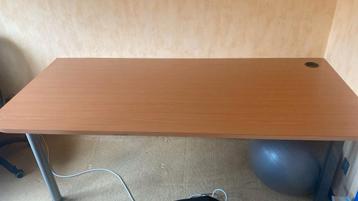 bureau gratis af te halen, zelf demonteren