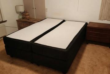 Tweepersoons boxspring 160x200 - Gratis!