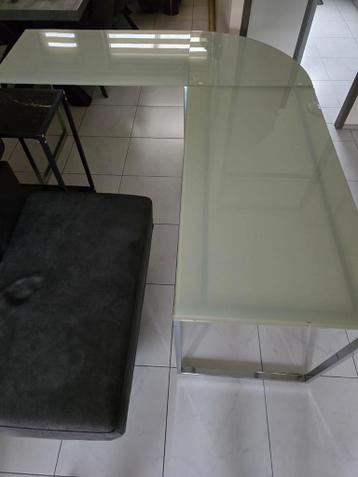GRATIS : Glazen hoekbureau L vorm wit glas melk glas buro