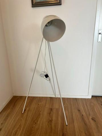 Moderne Driepoot Vloerlamp