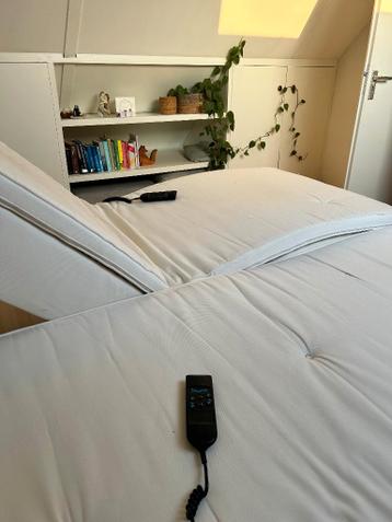 Gratis: 2x box-spring bed, elektr. verstelbaar, 90x200