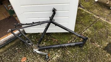 CUBE stunt/off road frame