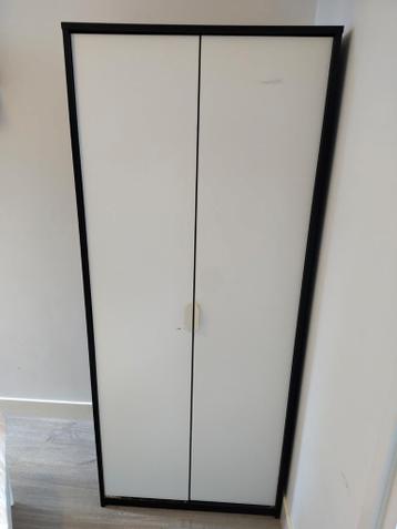 Kledingkast IKEA met lichte schade