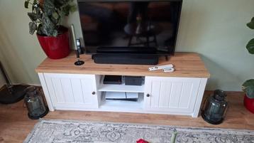 MARKSKEL Tv Meubel - Lichte Gebruiksporen