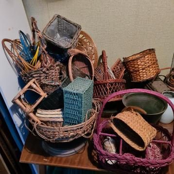 Bloemschik manden, mandjes