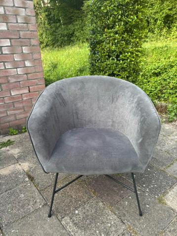 Grijze suède fauteuil - comfortabel!