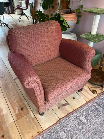 Vintage fauteuil met stoffen bekleding