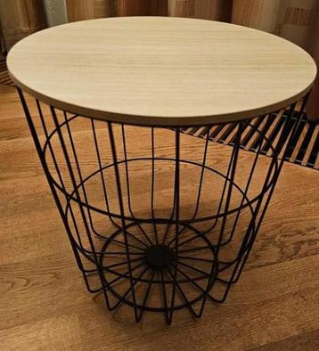 Gratis zgan bijzettafeltje/opberg mand