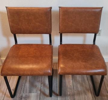 2 / 4 of 6 gratis stoelen